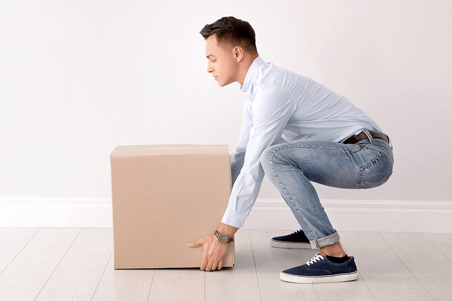 Man with good lifting posture